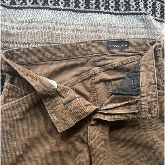 mens volcom skate cargos - Picture 4 of 4